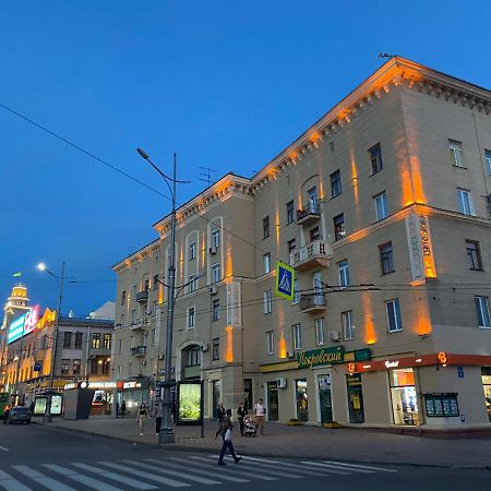 New Luxury Apartment In The Center On Konstitution Square Charkov Buitenkant foto