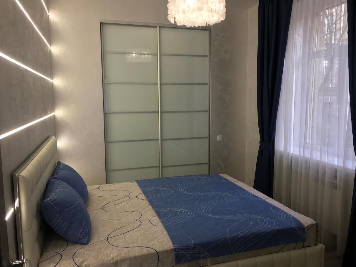 New Luxury Apartment In The Center On Konstitution Square Charkov Buitenkant foto