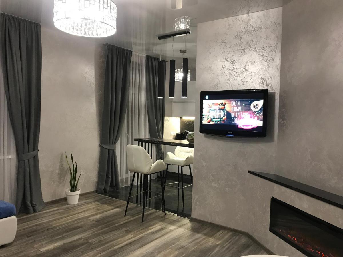 New Luxury Apartment In The Center On Konstitution Square Charkov Buitenkant foto