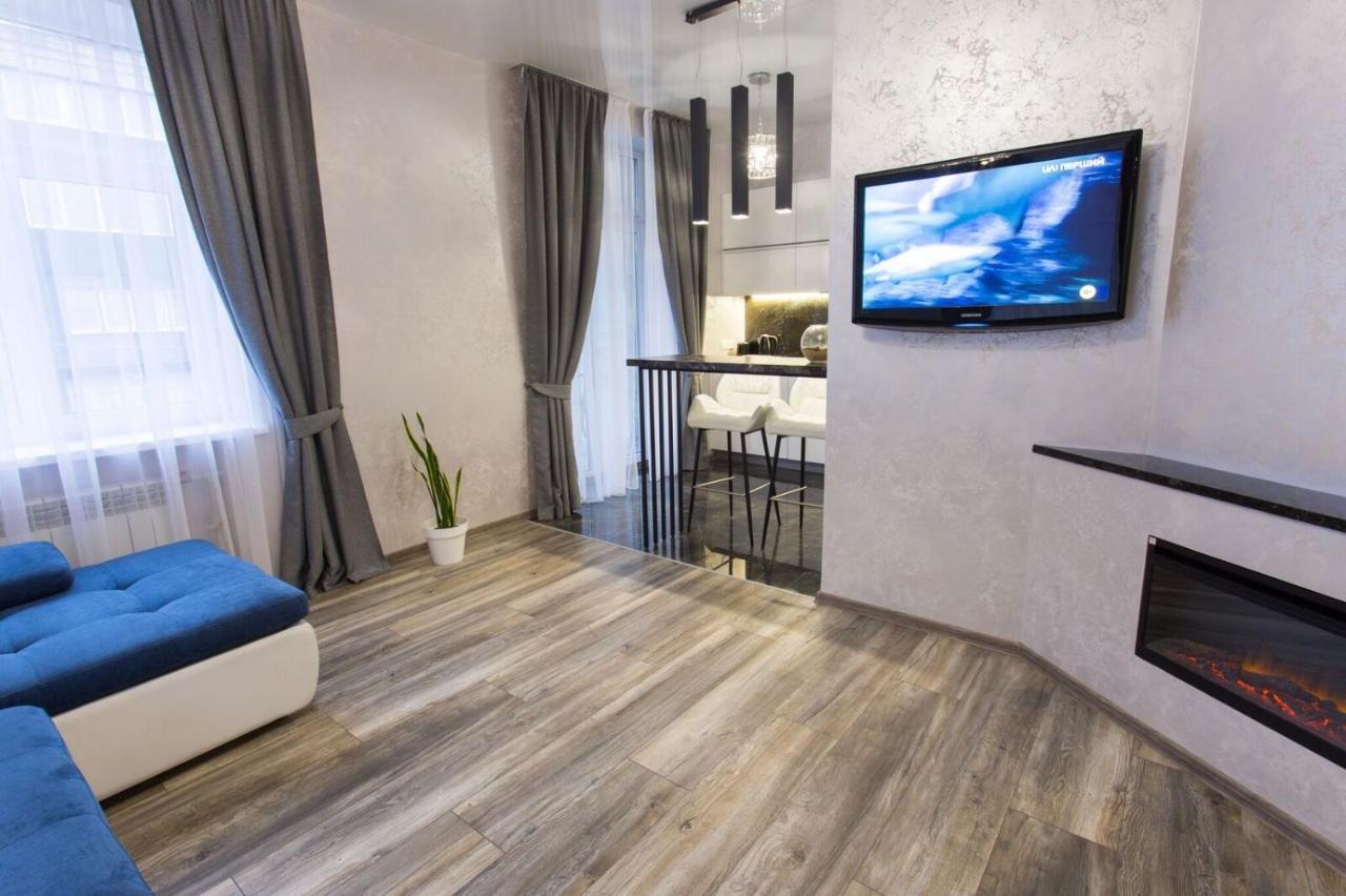 New Luxury Apartment In The Center On Konstitution Square Charkov Buitenkant foto